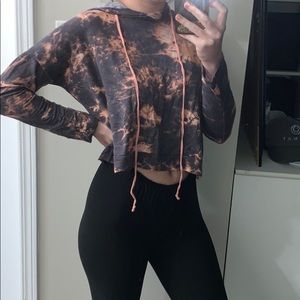 Cropped tie-dye hoodie